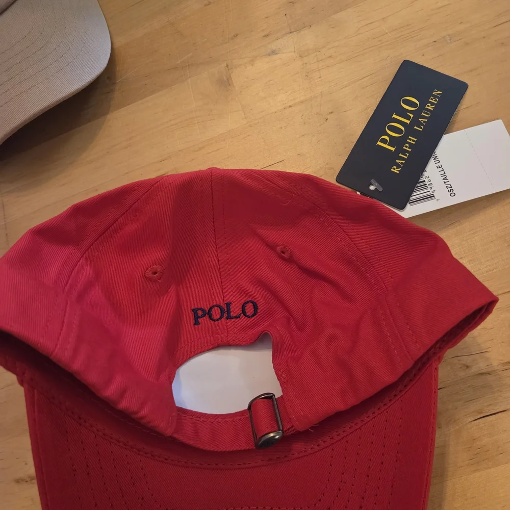 Polo by Ralph Lauren Bright Red Hat - Picture 3 of 5